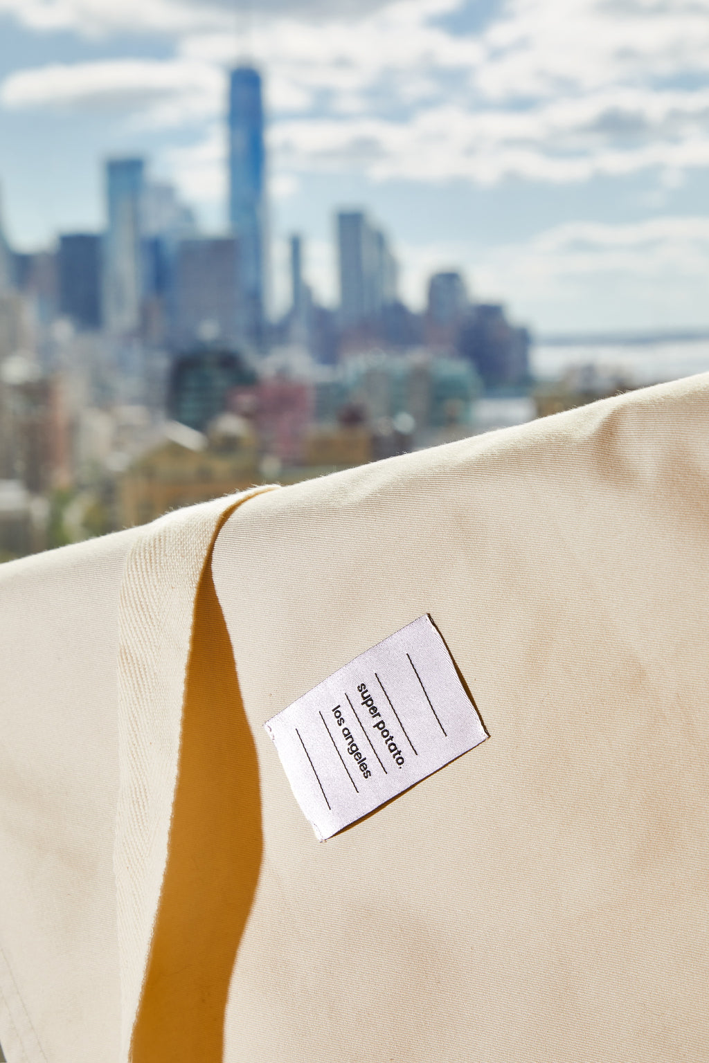 The Apron in Cream